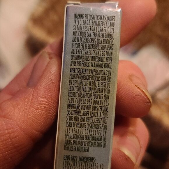 L'oreal  pairs brilliant eyes liquid eyeshadow crown gold - Picture 3 of 5